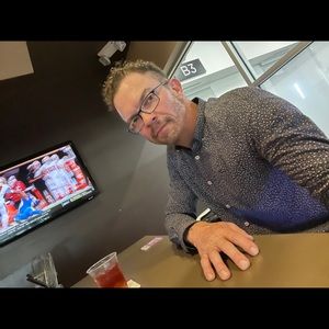 Meet your Posher, Scott